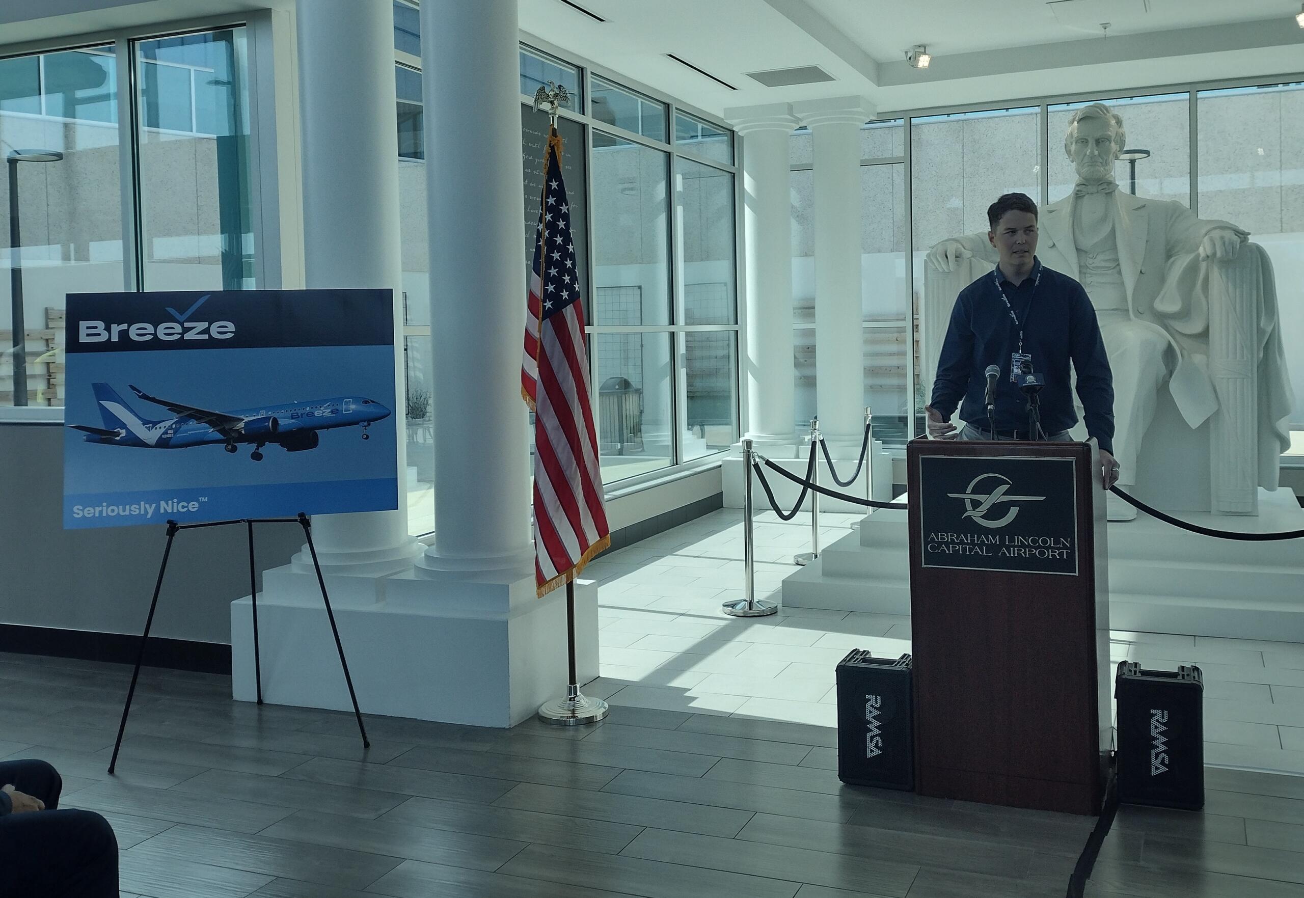 Breeze comes to Abraham Lincoln Capital Airport