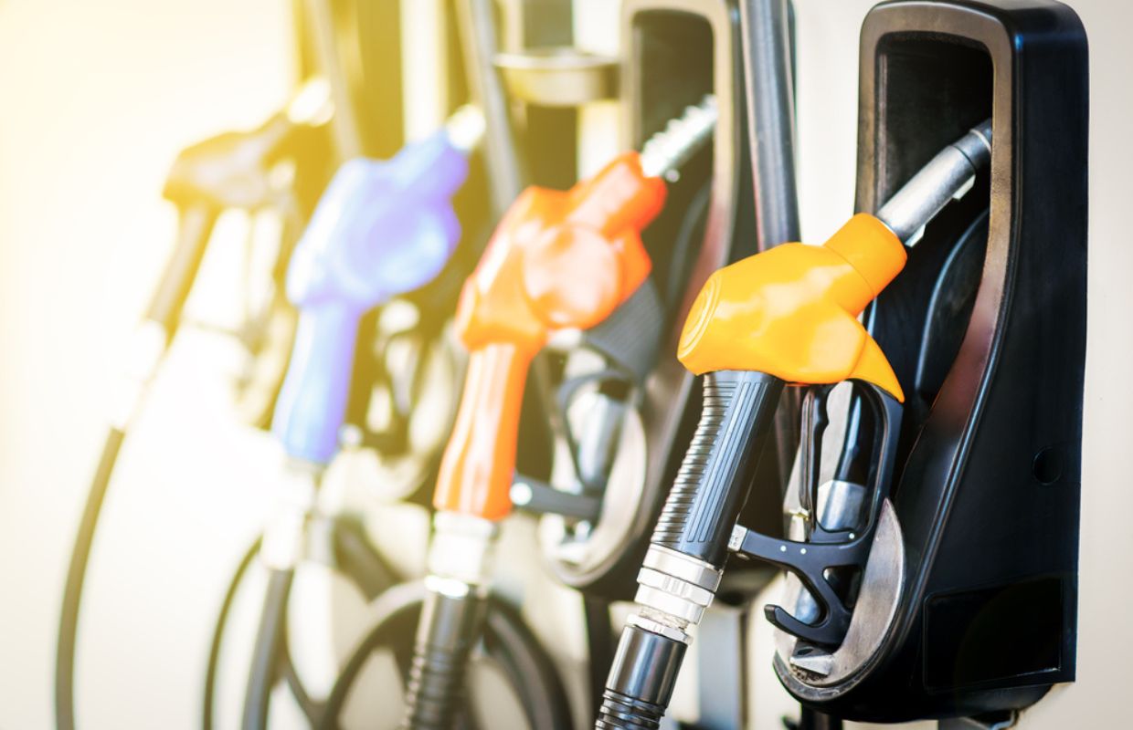 Gas station owners charged for tax evasion Gas station owners charged for tax evasion