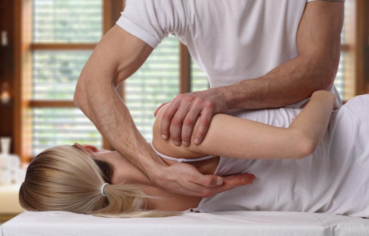 Reid Family Wellness - Chiropractic Care - ShutterStock