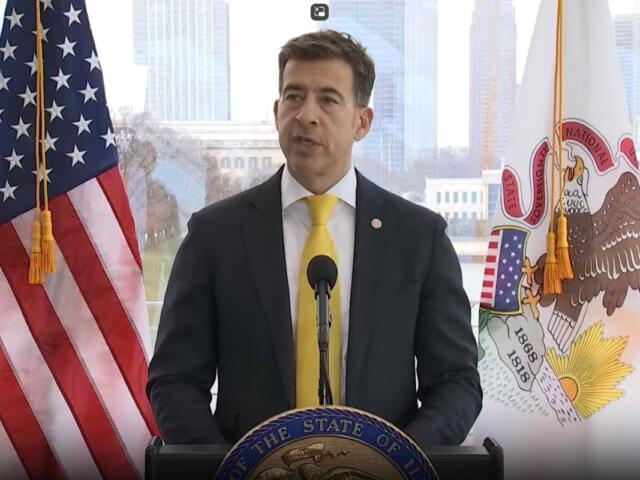 Illinois Secretary of State at Adler Planetarium promoting organ donation - Apr. 3, 2024