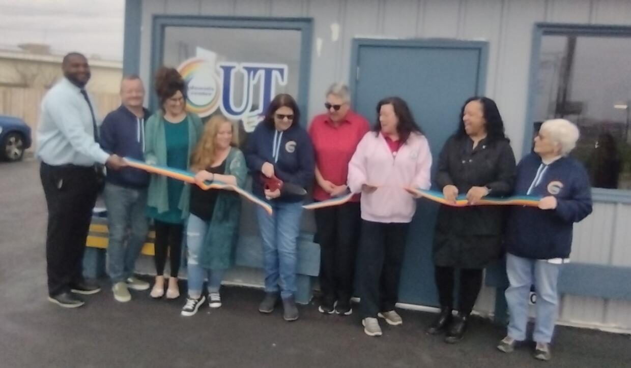 Phoenix Center holds ribbon cutting